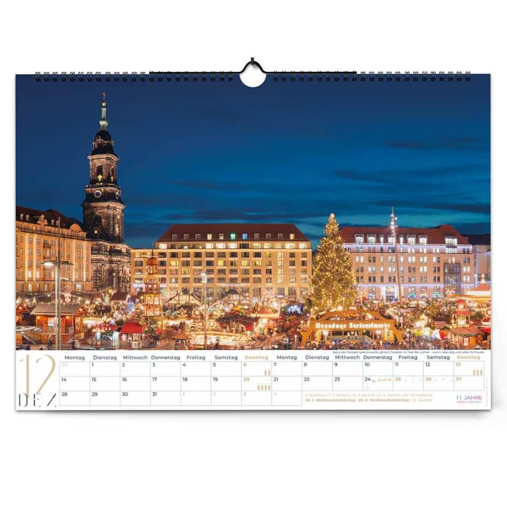 Striezelmarkt bei Nacht mit Kreuzkirche zur Blauen Stunde